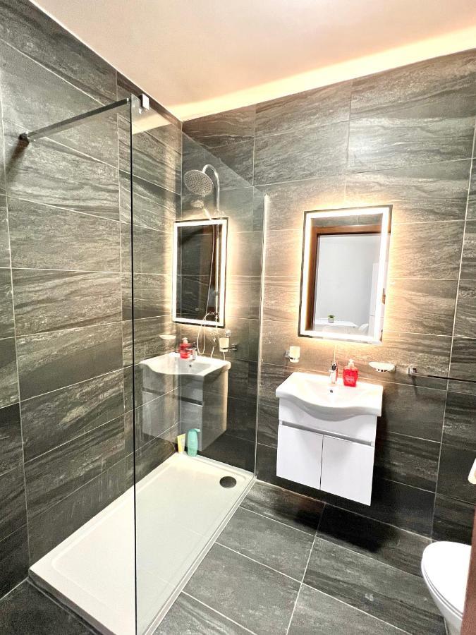 Condo With Patio Overlooking Piazza Gzira ภายนอก รูปภาพ